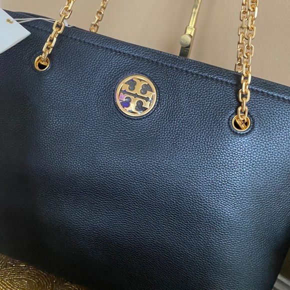 Brand new 🏷Tory Burch Carson tote and wallet🕶🌹 - Picture 12 of 16